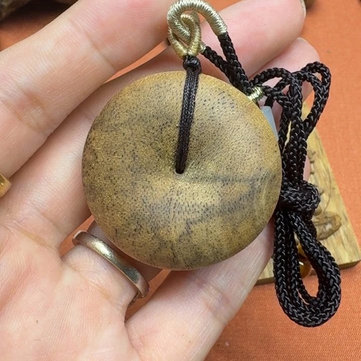 大叶紫檀（黑酸枝木类）