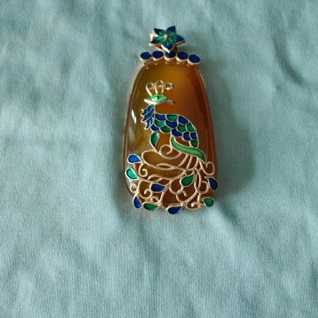 玛瑙镶嵌项链吊坠