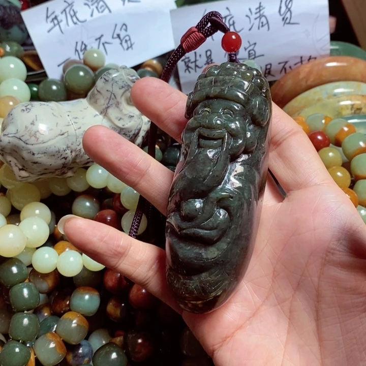 岫岩河磨玉（透闪石质玉）颈饰未镶嵌