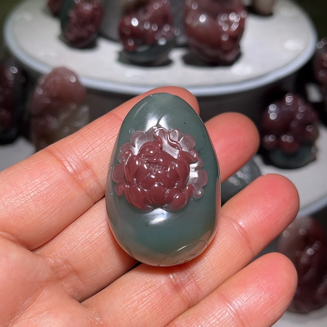 布***囊玛瑙/玉髓未镶嵌颈饰