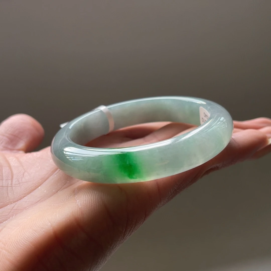 翡翠未镶嵌手镯55.6圈三天鉴赏期