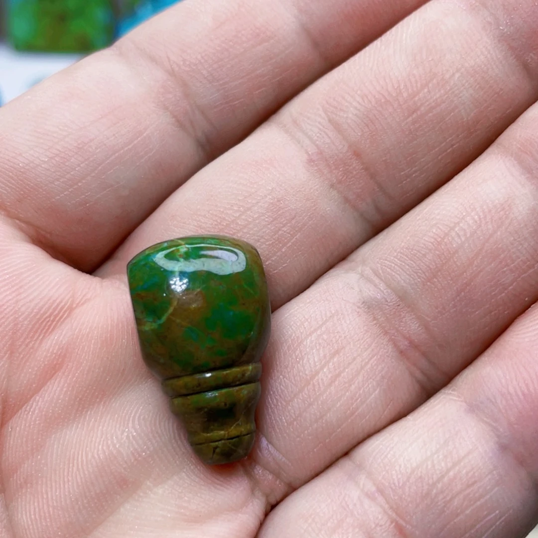 绿松石未镶嵌饰品