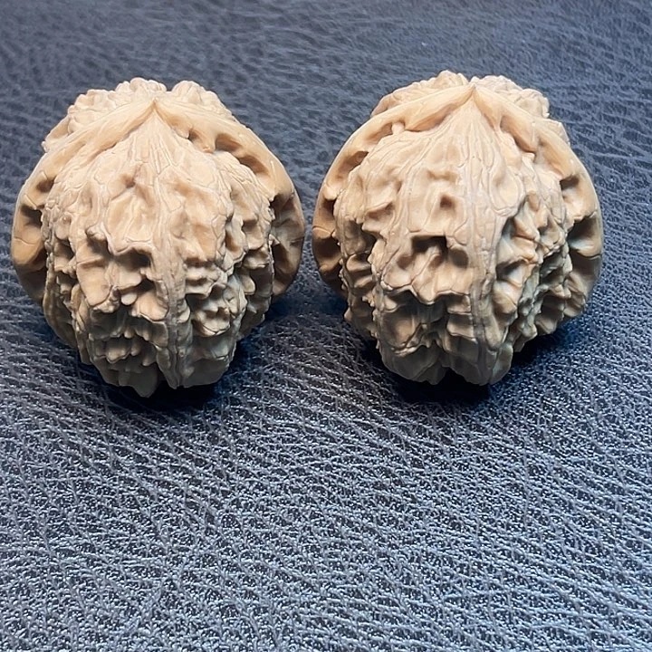 文玩核桃吊坠三角白36微修