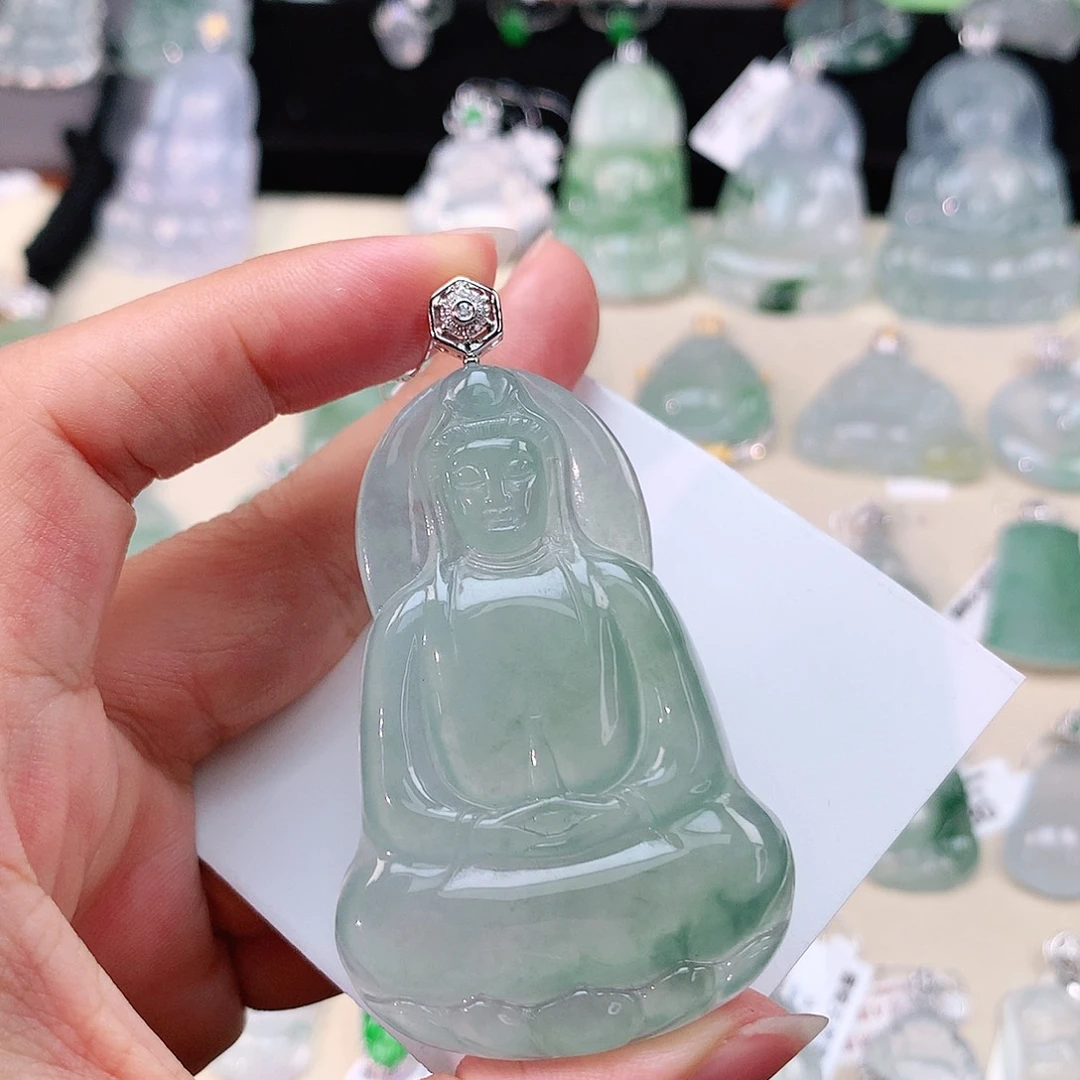 翡翠挂件18K金镶嵌素衣观音