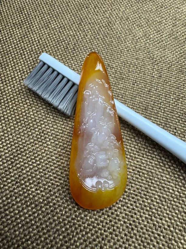 和田玉山水吊坠项链