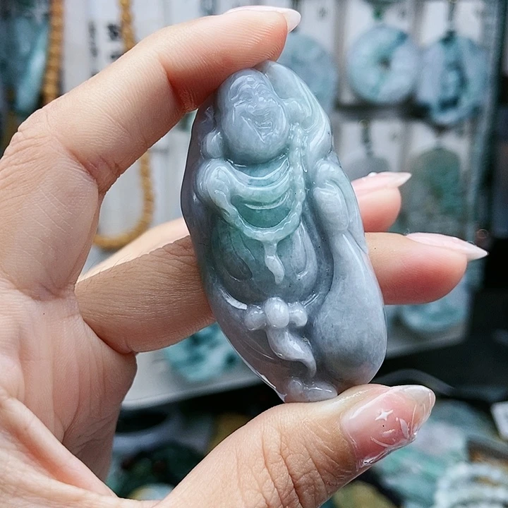 颈饰足铂镶嵌翡翠翡翠