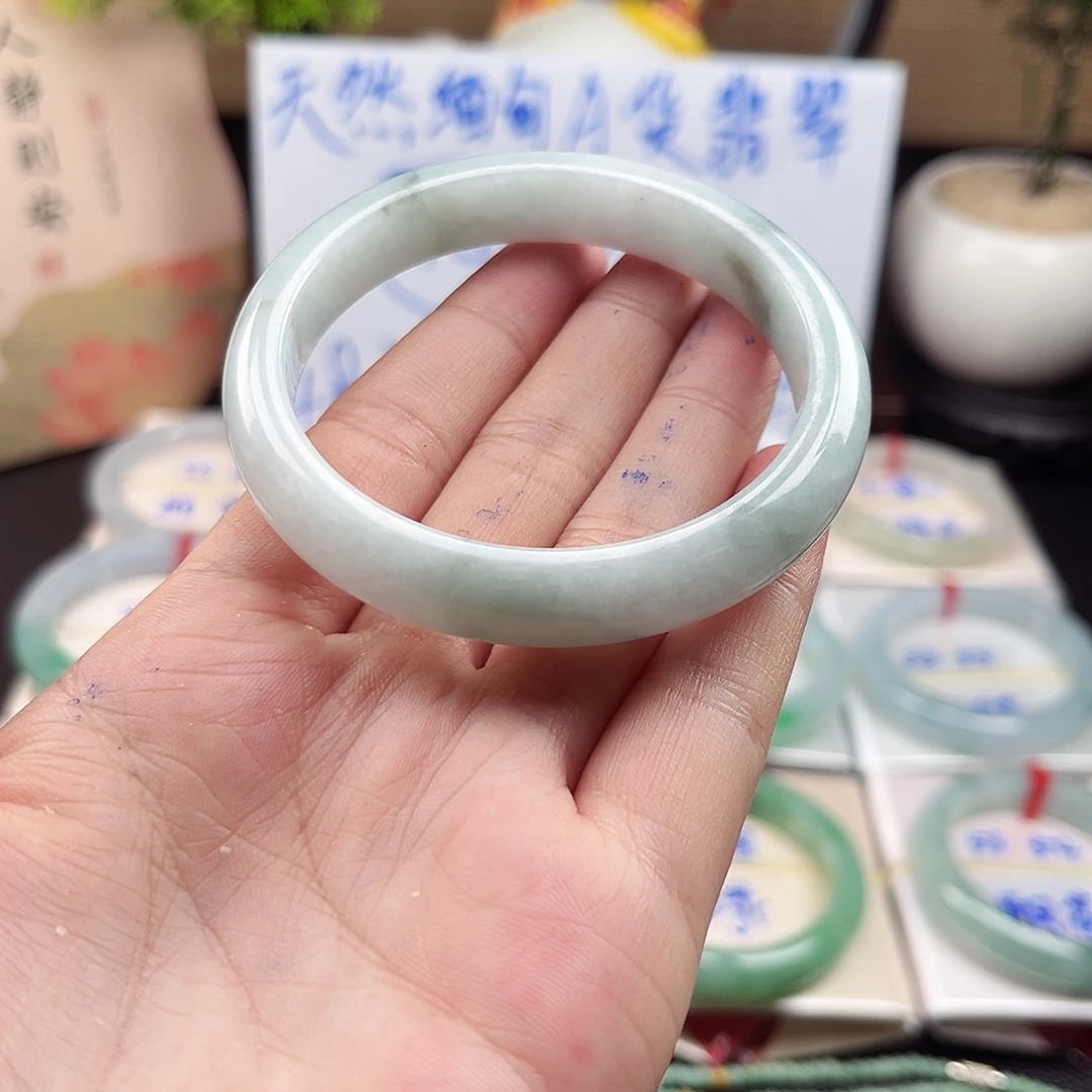 翡翠未镶嵌手镯5号链接