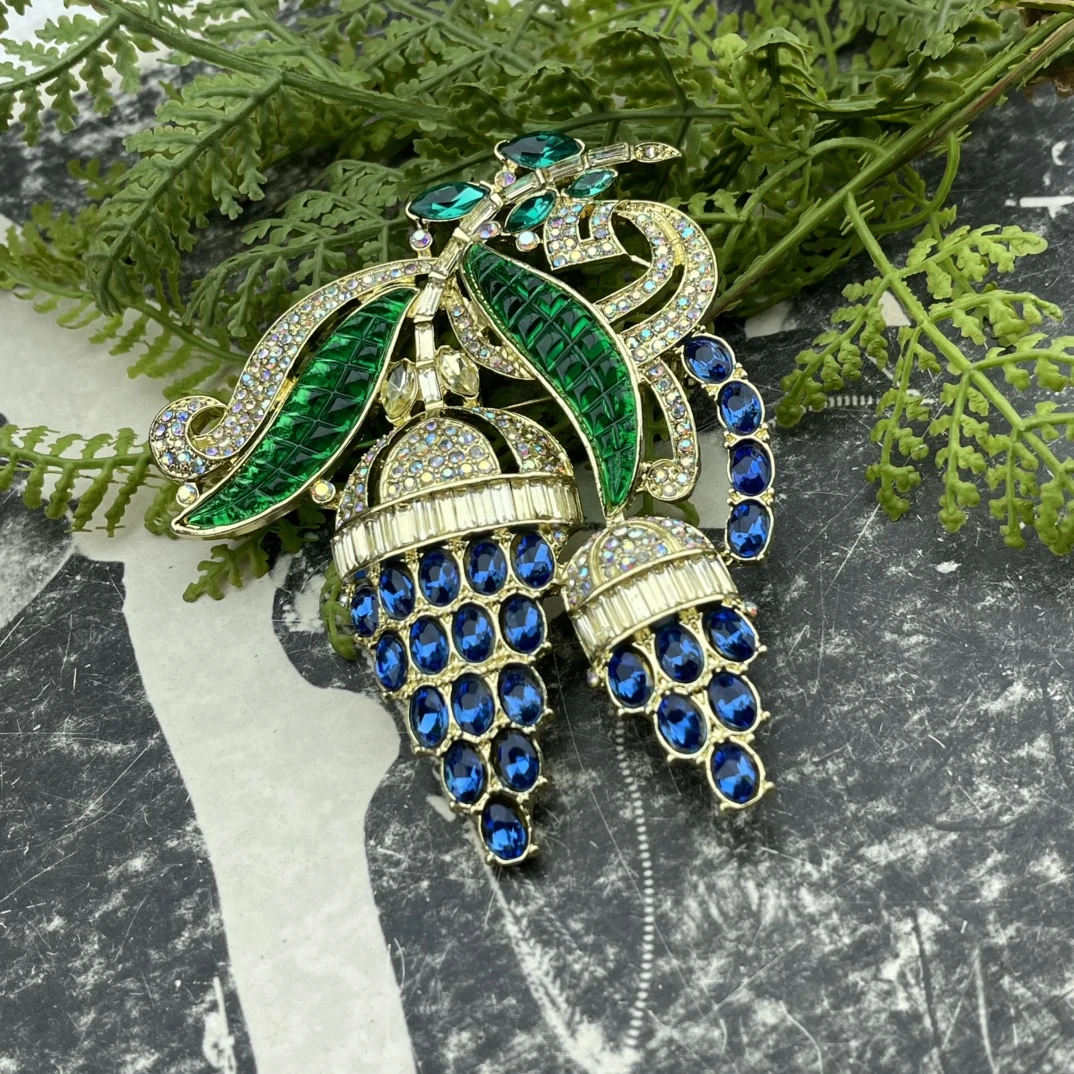 铜合金琉璃胸针 新款中古风胸针手工时尚蓝色复古金色设计师重工