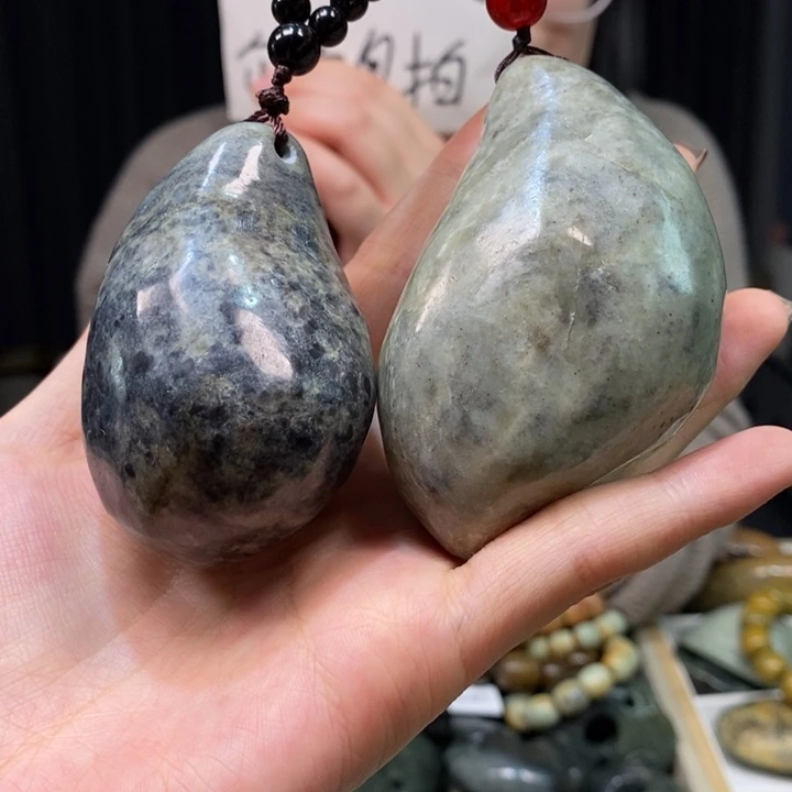 岫岩河磨玉（透闪石质玉）颈饰未镶嵌