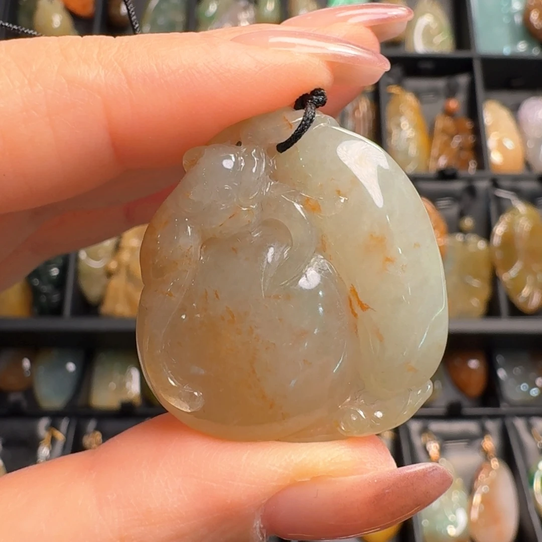 翡翠未镶嵌颈饰福瓜