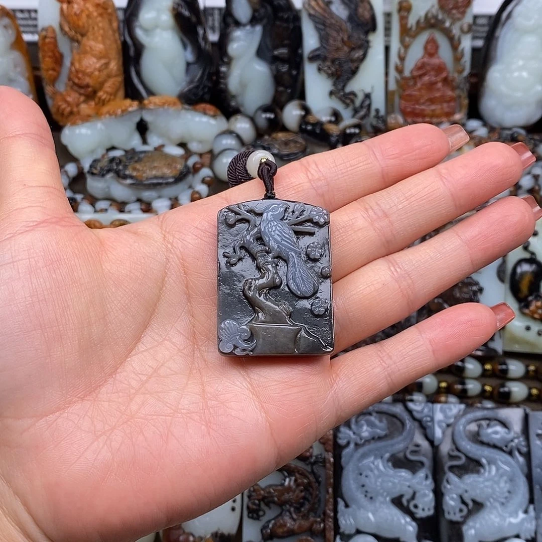 颈饰未镶嵌和田玉