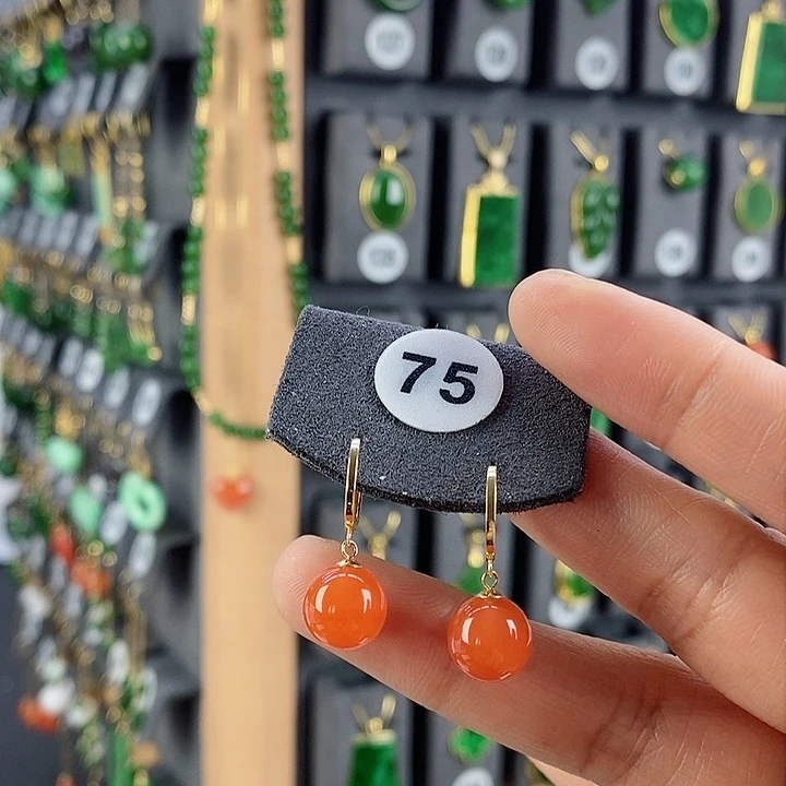 南红玛瑙耳饰18K金镶嵌