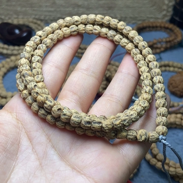 【闪购商品】吊坠柏香籽/百香籽