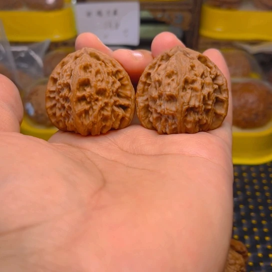 你***开吊坠文玩核桃白狮