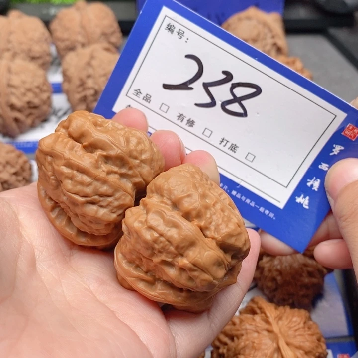 把件桃核岁**迹38蛤蟆头238号牌