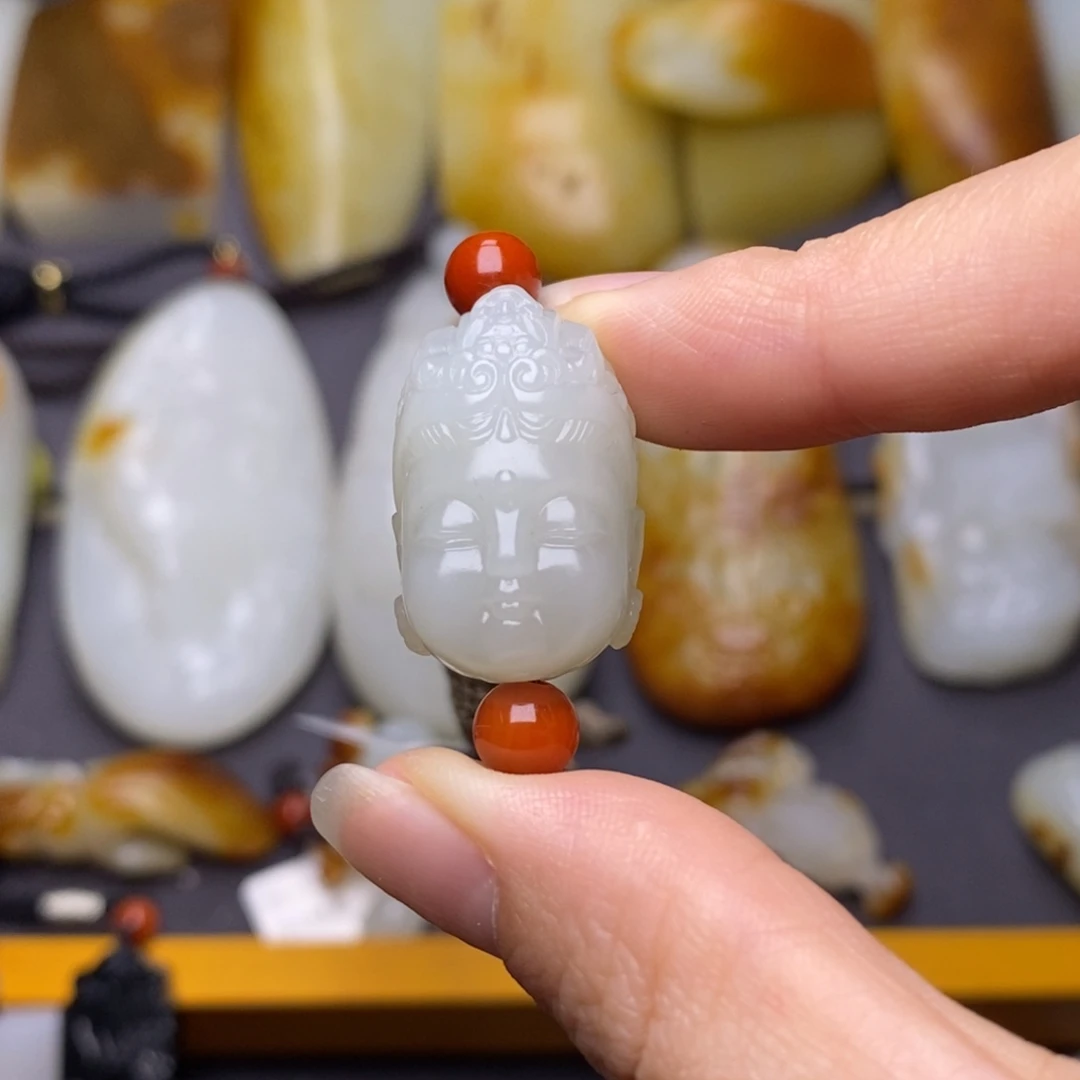 颈饰未镶嵌和田玉