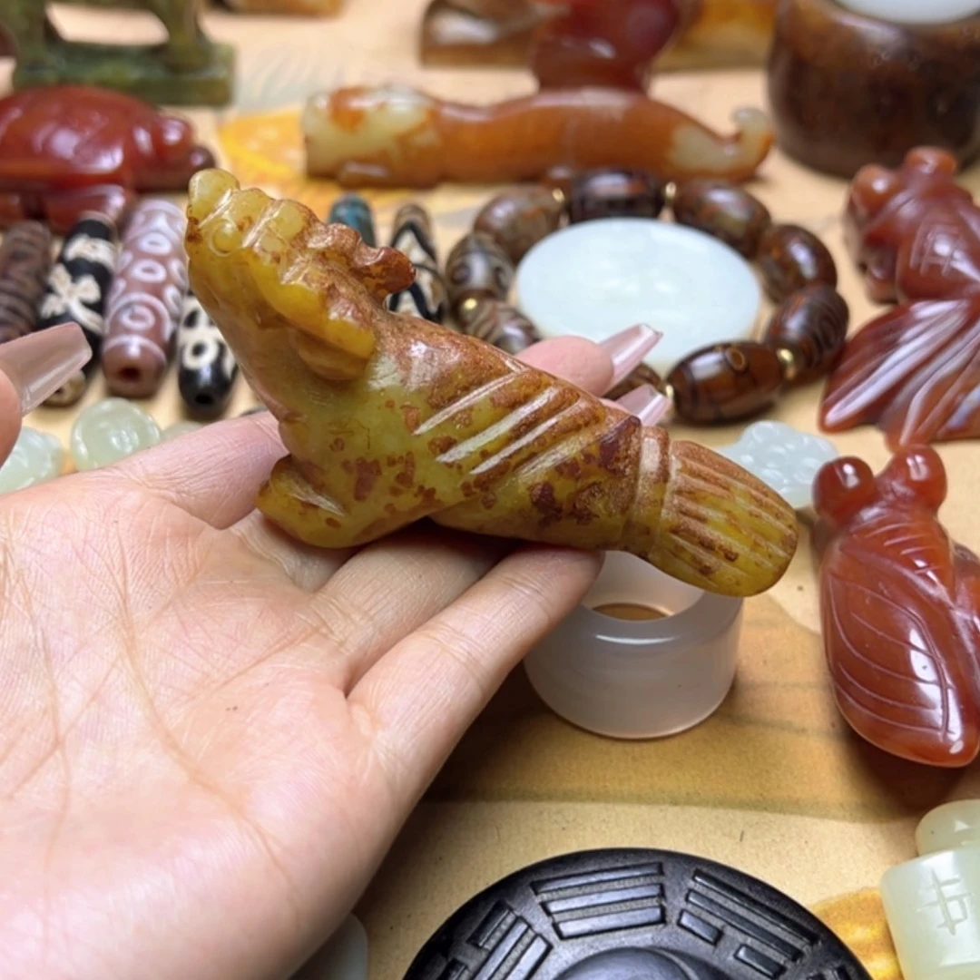 【闪购商品】蛇纹石玉颈饰未镶嵌