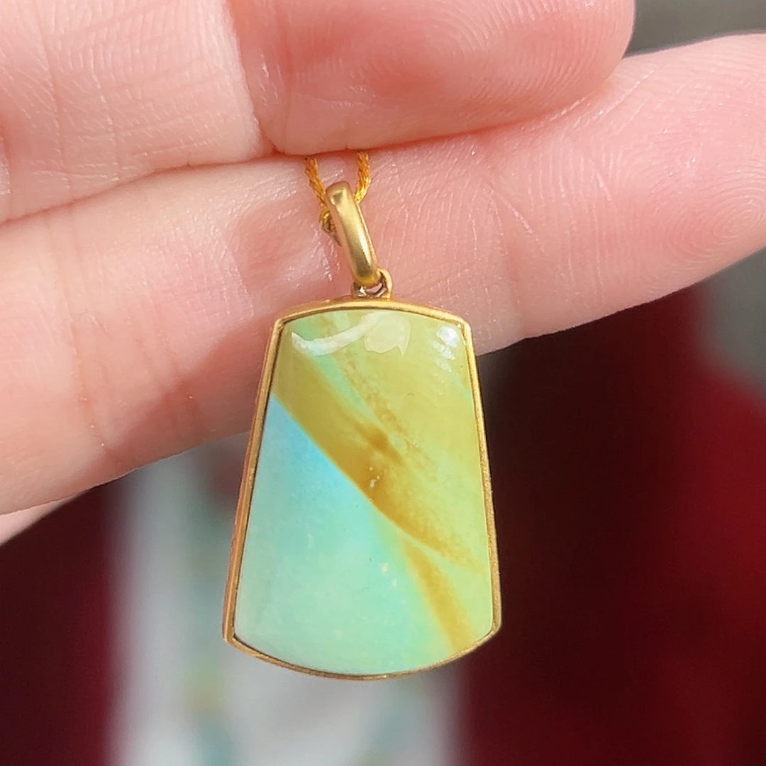 绿松石18K金镶嵌珠宝奇石