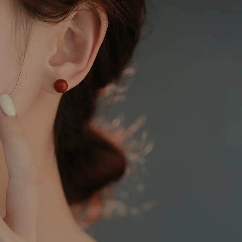 非金属仿水晶耳饰 8mm轻奢高级感复古本命年红色耳钉H2677