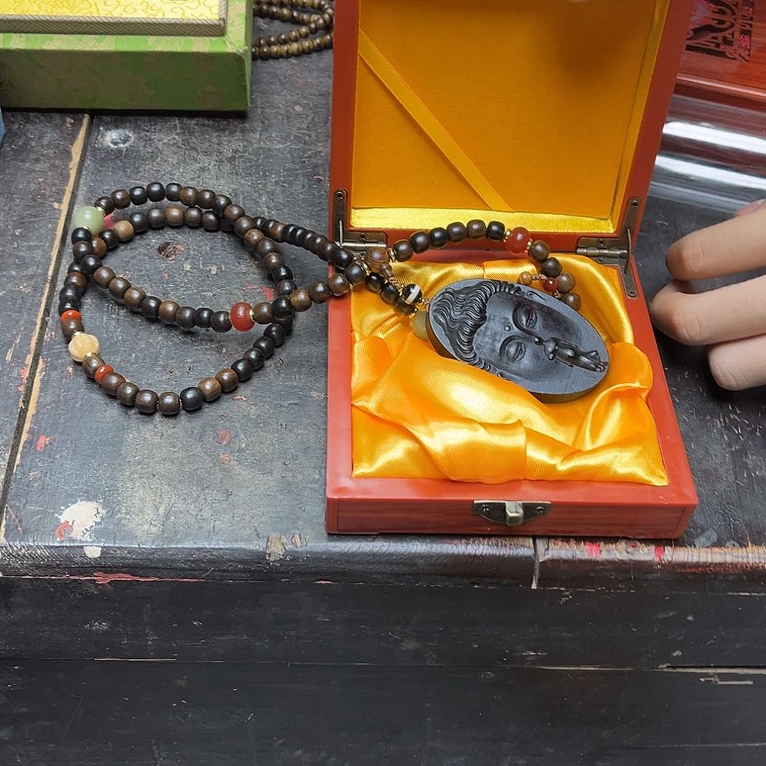 大叶紫檀（黑酸枝木类）