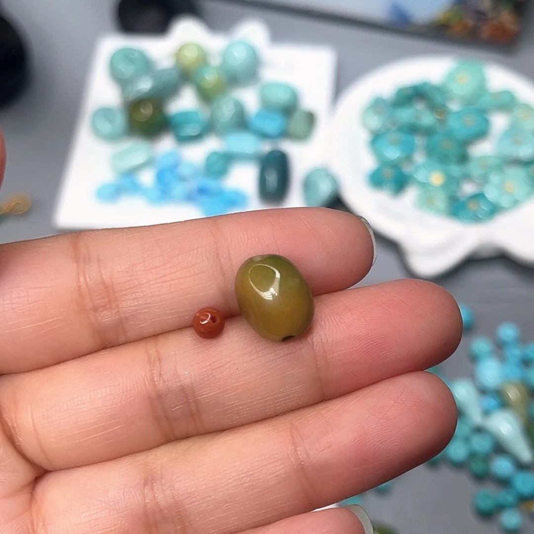 南红玛瑙未镶嵌珠宝半成品