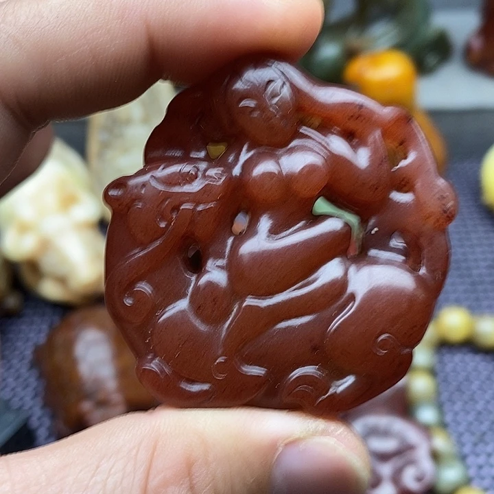 未镶嵌蛇纹石玉颈饰