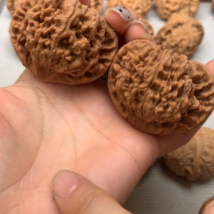 文玩核桃把件全品桃心官帽51