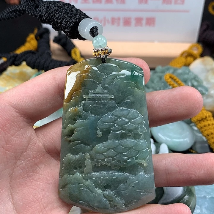 翡翠未镶嵌颈饰天然保真a货