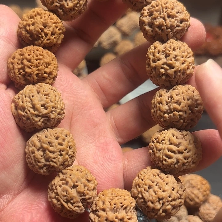 这***回吊坠金刚菩提金刚菩提