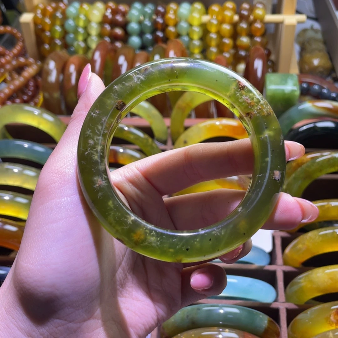 善***阁蛇纹石玉未镶嵌手镯