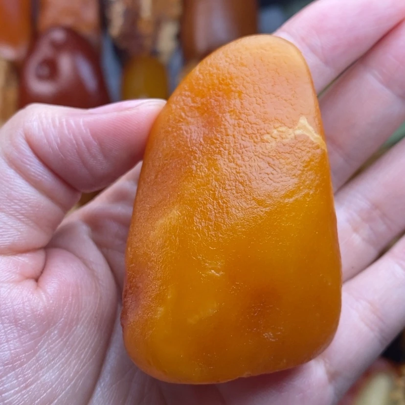 【闪购商品】定制琥珀裸石，。