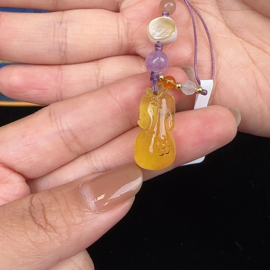 蜜蜡吊坠(赠链)未镶嵌