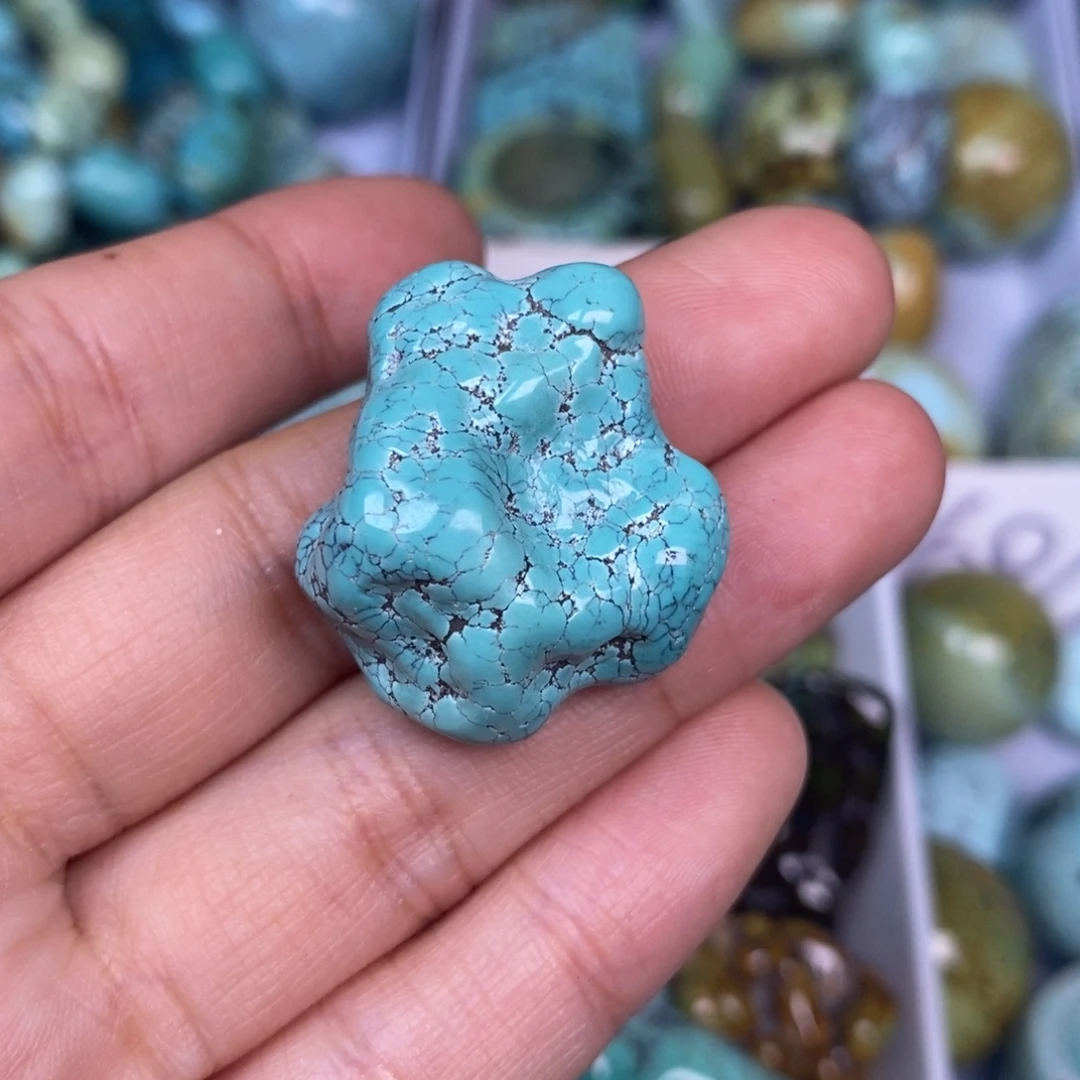 绿松石未镶嵌挂件