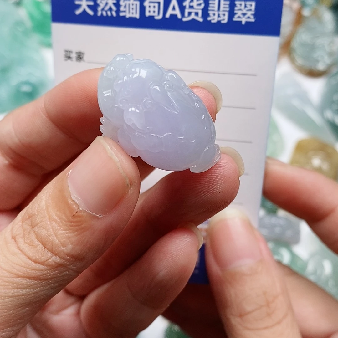 翡翠未镶嵌颈饰清*金蟾