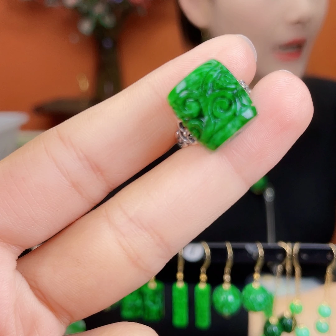 翡翠银S925镶嵌耳饰