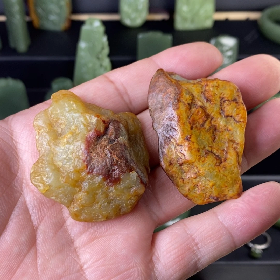 东***风岫岩河磨玉（透闪石质玉）未镶嵌颈饰