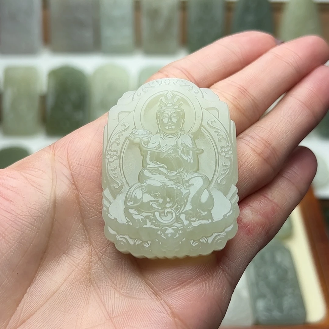 越***！和田玉未镶嵌颈饰