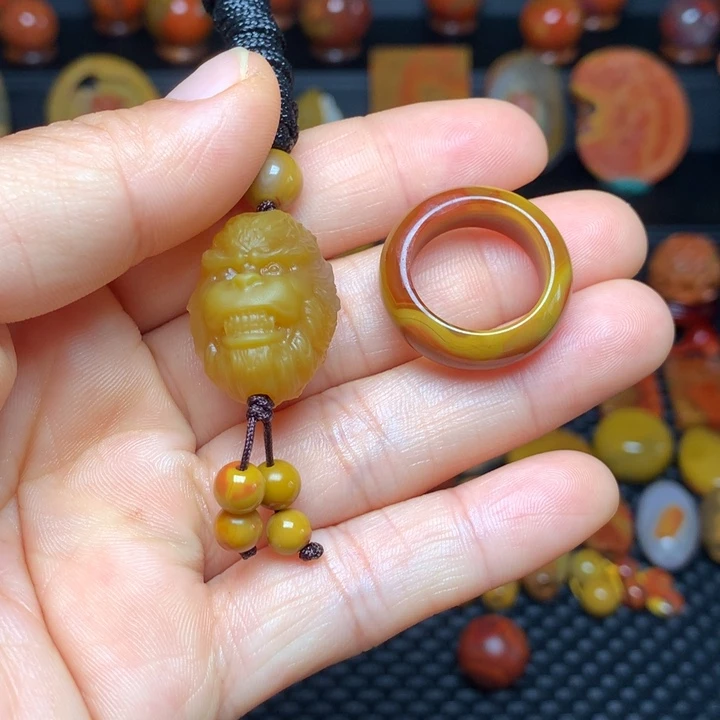 玛瑙/玉髓1未镶嵌四****?战国红