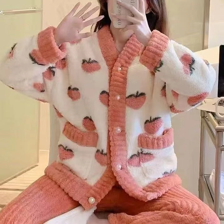 秋冬季睡衣家居服女甜美保暖卡通女士长袖大码珊瑚绒休闲舒适时尚