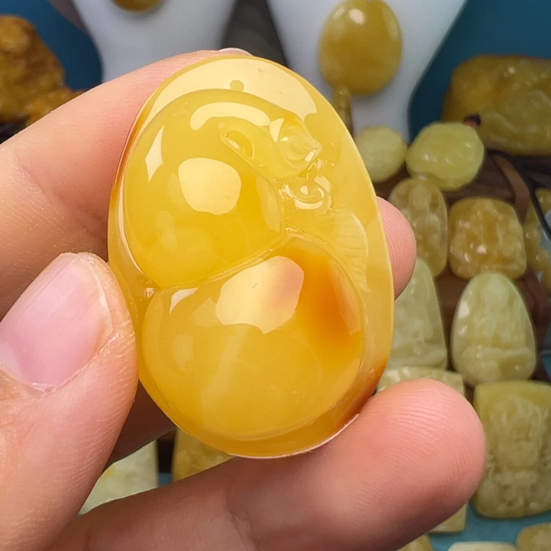 蜜蜡吊坠(不含链)未镶嵌