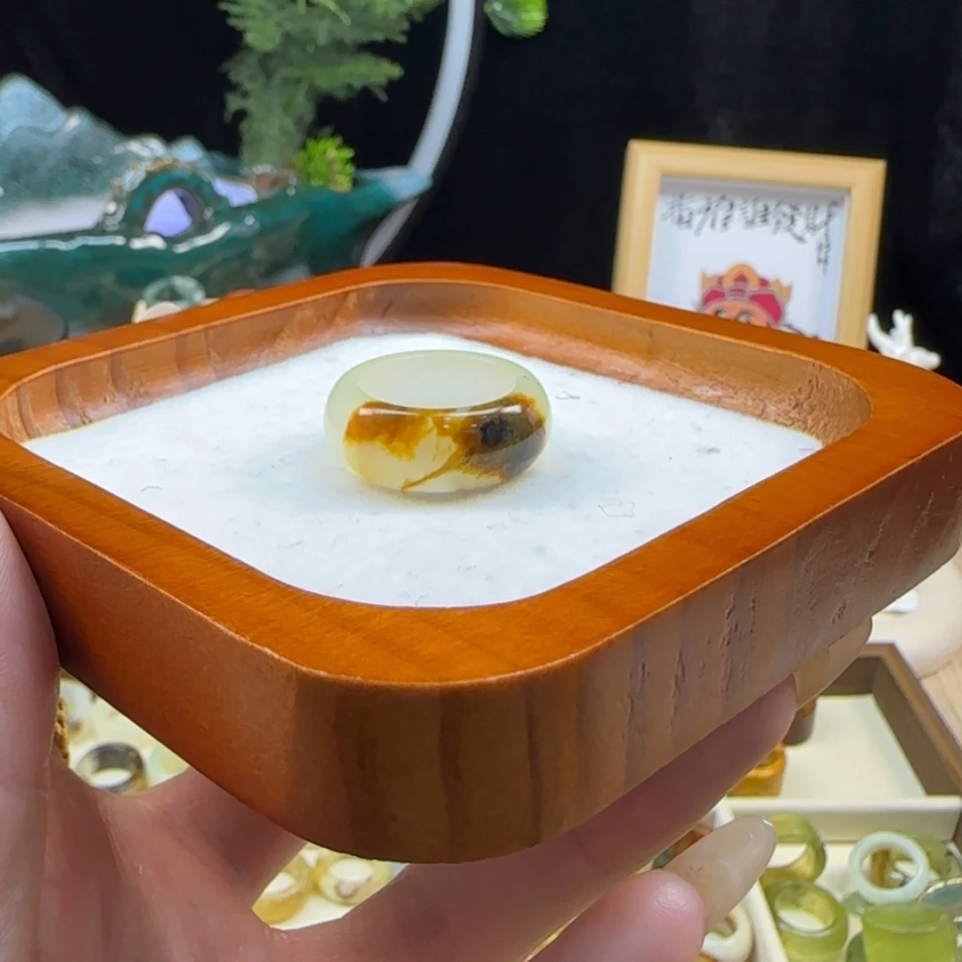 蛇纹石玉岫玉内径，17.8合金在**旦