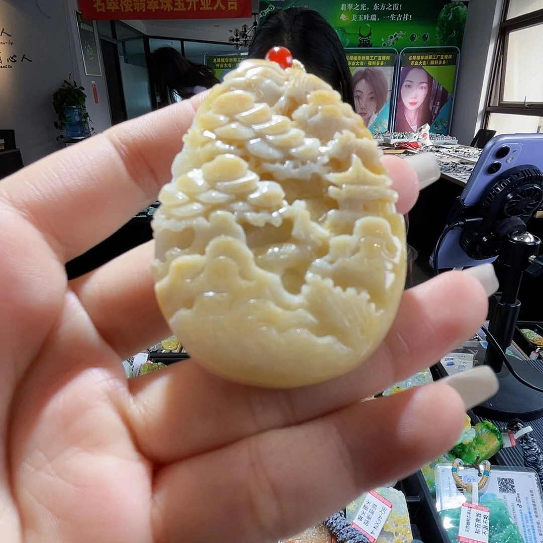 颈饰未镶嵌翡翠一