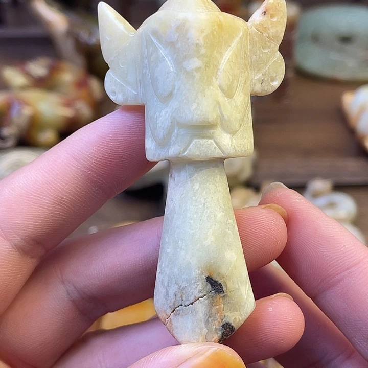 未镶嵌和田玉（糖玉）挂件