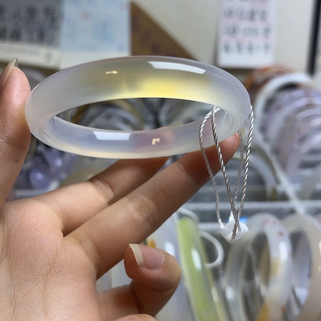 玛瑙/玉髓未镶嵌手镯56圈
