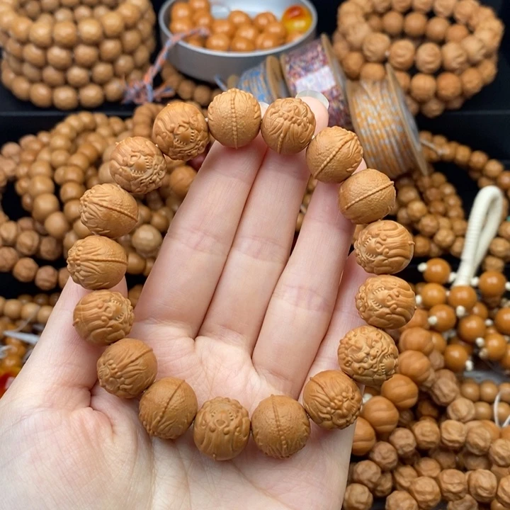 吊坠猴头核桃全品无暇吞金