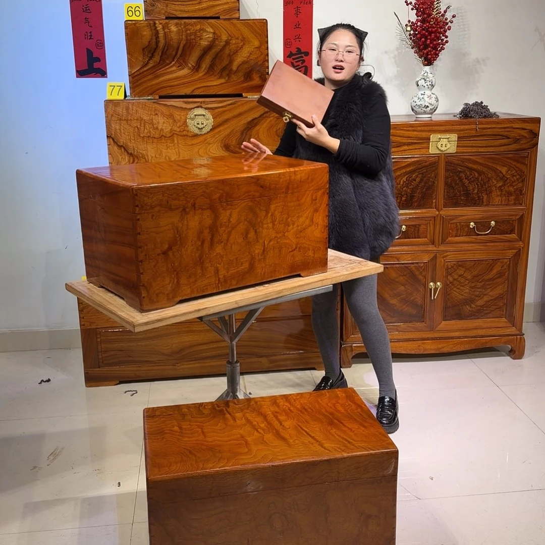 z***1木（非红木类）一对70的老料樟木箱