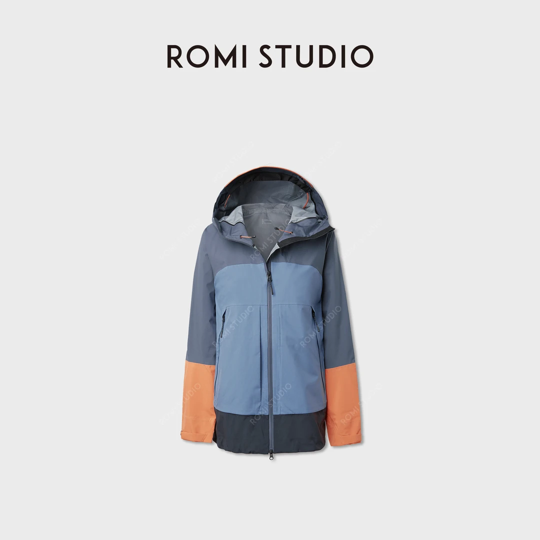 ROMI STUDIO“伴行山野”轻量化设计热封压胶连帽冲锋衣RWCAW86524