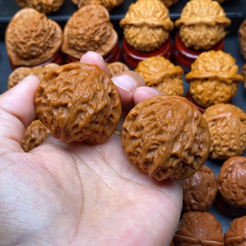 【闪购商品】文玩核桃把件40灯笼