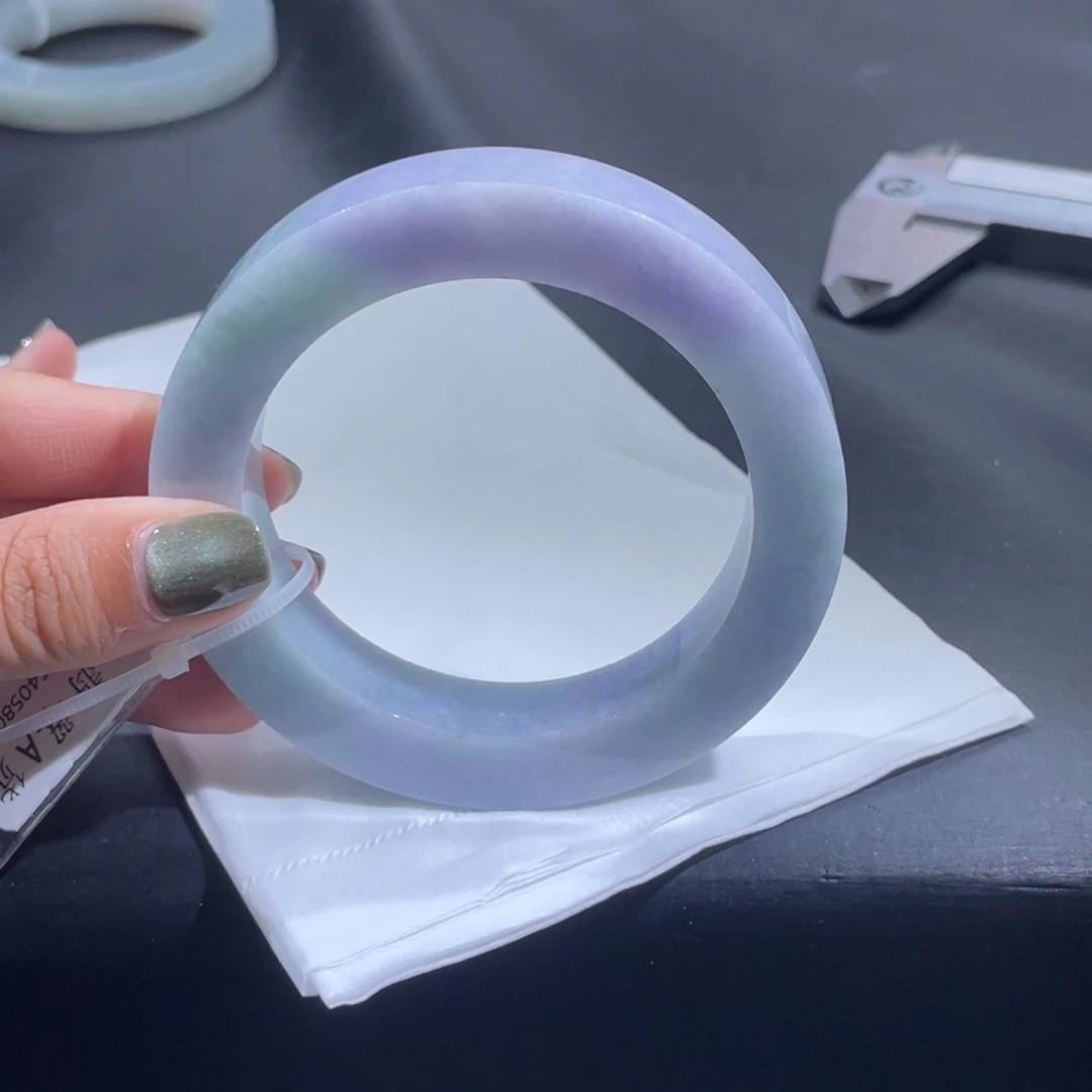 定制翡翠手镯（幻彩）未镶嵌