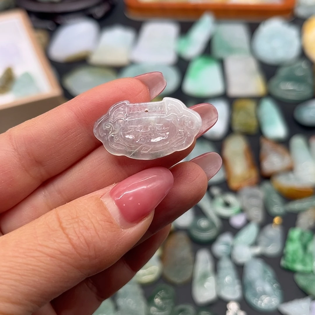 【闪购商品】翡翠颈饰未镶嵌恩*锁